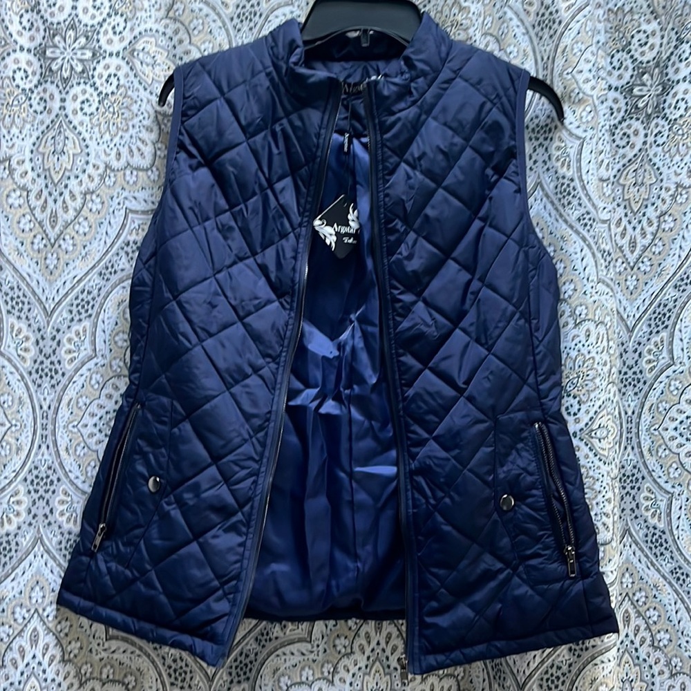 NWT Navy blue vest